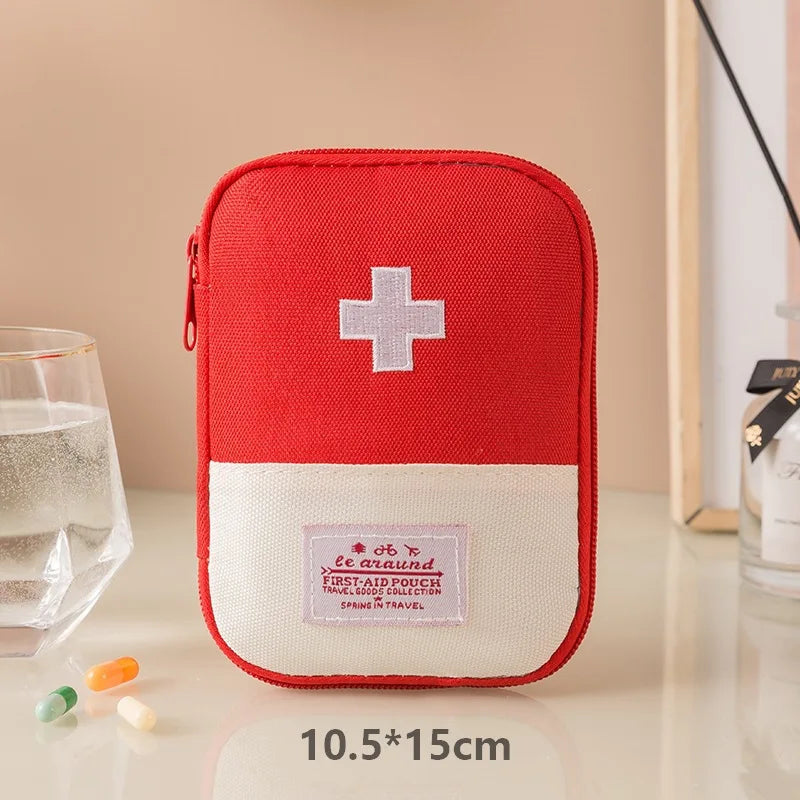 First Aid Kit Designed with Various Colors + a Cross Logo, Includes Multi-Size Sets Suitable for Different Scenarios: the Large Size Can Store Basic Medicines and Emergency Tools, Suitable for Family Use; the Medium and Small